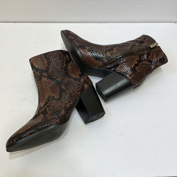 NEW WITHOUT TAGS STEVE MADDEN DALLAS BOOTIES IN REPTILE FAUX LEATHER - Picture 4 of 7